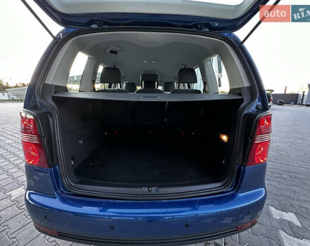 Синий Фольксваген Туран, объемом двигателя 1.4 л и пробегом 220 тыс. км за 7600 $, фото 63 на Automoto.ua