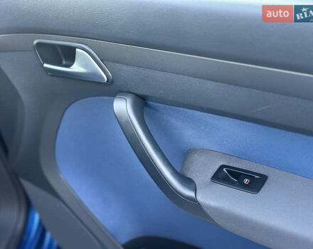 Синий Фольксваген Туран, объемом двигателя 1.4 л и пробегом 220 тыс. км за 7600 $, фото 76 на Automoto.ua