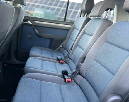 Синий Фольксваген Туран, объемом двигателя 1.4 л и пробегом 220 тыс. км за 7600 $, фото 61 на Automoto.ua