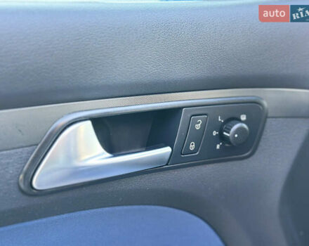 Синий Фольксваген Туран, объемом двигателя 1.4 л и пробегом 220 тыс. км за 7600 $, фото 46 на Automoto.ua