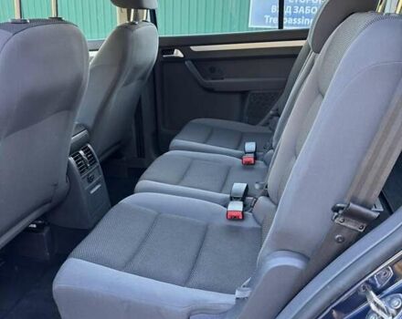 Синий Фольксваген Туран, объемом двигателя 1.6 л и пробегом 252 тыс. км за 8500 $, фото 29 на Automoto.ua