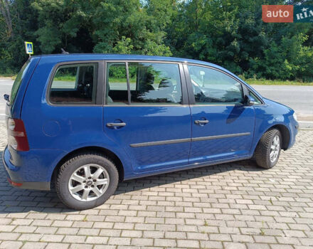 Синій Фольксваген Туран, об'ємом двигуна 1.6 л та пробігом 233 тис. км за 7999 $, фото 12 на Automoto.ua