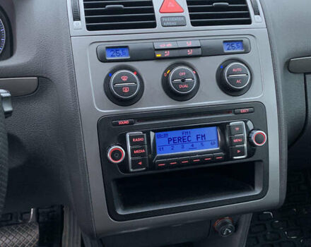 Синий Фольксваген Туран, объемом двигателя 1.39 л и пробегом 190 тыс. км за 6500 $, фото 7 на Automoto.ua