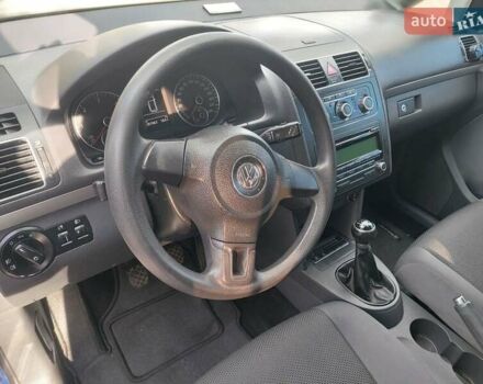 Синий Фольксваген Туран, объемом двигателя 1.6 л и пробегом 282 тыс. км за 8400 $, фото 25 на Automoto.ua