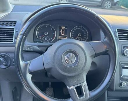 Синий Фольксваген Туран, объемом двигателя 1.6 л и пробегом 252 тыс. км за 8500 $, фото 19 на Automoto.ua