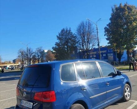 Синий Фольксваген Туран, объемом двигателя 1.6 л и пробегом 282 тыс. км за 8400 $, фото 3 на Automoto.ua