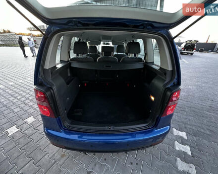 Синий Фольксваген Туран, объемом двигателя 1.4 л и пробегом 220 тыс. км за 7600 $, фото 65 на Automoto.ua