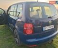 Синій Фольксваген Туран, об'ємом двигуна 1.9 л та пробігом 266 тис. км за 8200 $, фото 18 на Automoto.ua