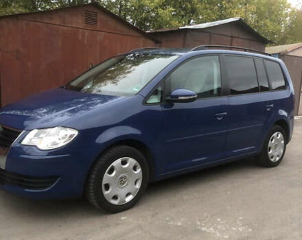 Синий Фольксваген Туран, объемом двигателя 1.6 л и пробегом 214 тыс. км за 7500 $, фото 5 на Automoto.ua