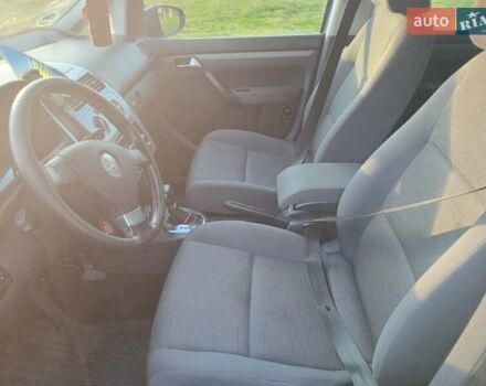 Синій Фольксваген Туран, об'ємом двигуна 1.9 л та пробігом 266 тис. км за 8200 $, фото 10 на Automoto.ua