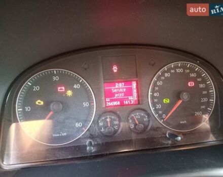 Синій Фольксваген Туран, об'ємом двигуна 1.9 л та пробігом 266 тис. км за 8200 $, фото 4 на Automoto.ua