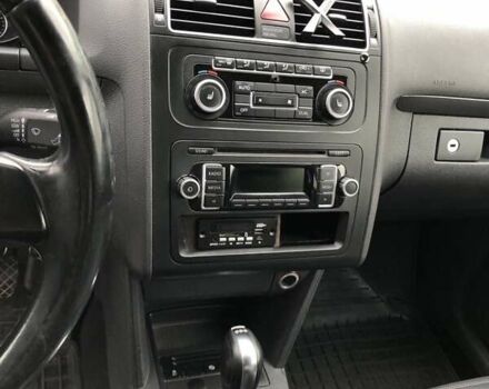 Синій Фольксваген Туран, об'ємом двигуна 1.39 л та пробігом 225 тис. км за 8500 $, фото 9 на Automoto.ua