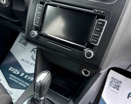 Синий Фольксваген Туран, объемом двигателя 1.6 л и пробегом 267 тыс. км за 9500 $, фото 4 на Automoto.ua