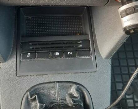 Синий Фольксваген Туран, объемом двигателя 1.97 л и пробегом 338 тыс. км за 10000 $, фото 36 на Automoto.ua