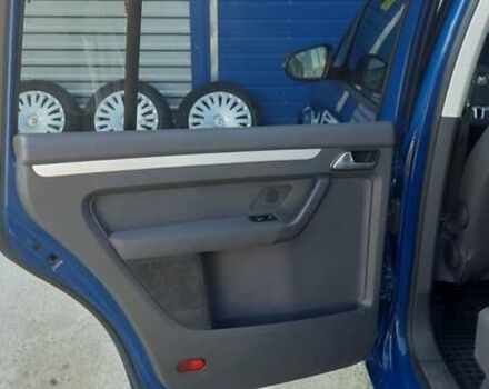 Синий Фольксваген Туран, объемом двигателя 1.97 л и пробегом 338 тыс. км за 10000 $, фото 15 на Automoto.ua