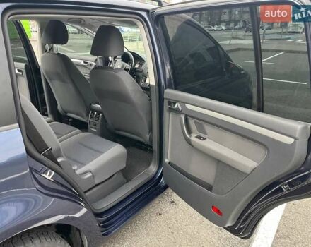 Синій Фольксваген Туран, об'ємом двигуна 1.2 л та пробігом 216 тис. км за 9500 $, фото 15 на Automoto.ua