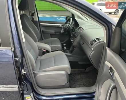 Синій Фольксваген Туран, об'ємом двигуна 1.2 л та пробігом 216 тис. км за 9500 $, фото 10 на Automoto.ua