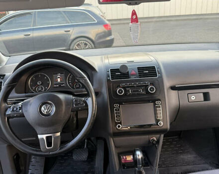 Синій Фольксваген Туран, об'ємом двигуна 1.97 л та пробігом 230 тис. км за 10700 $, фото 24 на Automoto.ua