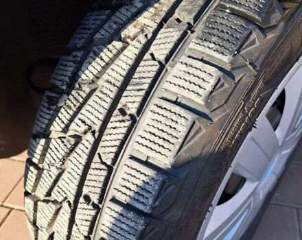 Синий Фольксваген Туран, объемом двигателя 1.6 л и пробегом 284 тыс. км за 9500 $, фото 7 на Automoto.ua