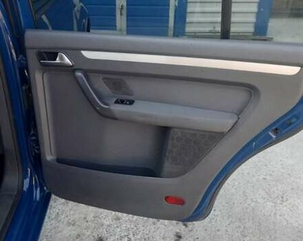 Синий Фольксваген Туран, объемом двигателя 1.97 л и пробегом 338 тыс. км за 10000 $, фото 13 на Automoto.ua