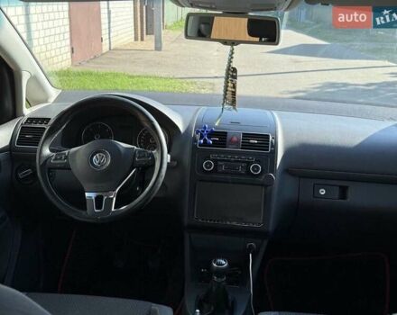 Синій Фольксваген Туран, об'ємом двигуна 1.6 л та пробігом 256 тис. км за 10200 $, фото 10 на Automoto.ua