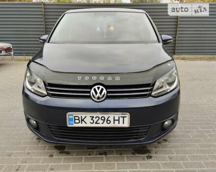 Синій Фольксваген Туран, об'ємом двигуна 1.6 л та пробігом 290 тис. км за 10500 $, фото 1 на Automoto.ua