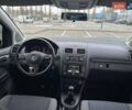 Синій Фольксваген Туран, об'ємом двигуна 1.2 л та пробігом 216 тис. км за 9500 $, фото 16 на Automoto.ua