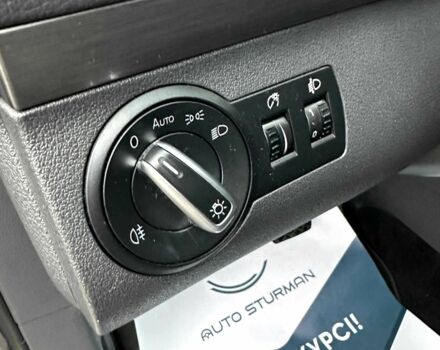 Синий Фольксваген Туран, объемом двигателя 1.6 л и пробегом 267 тыс. км за 9500 $, фото 8 на Automoto.ua