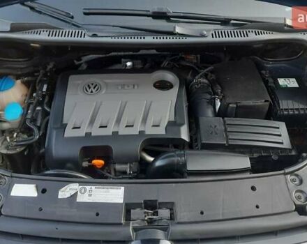 Синий Фольксваген Туран, объемом двигателя 1.97 л и пробегом 338 тыс. км за 10000 $, фото 8 на Automoto.ua