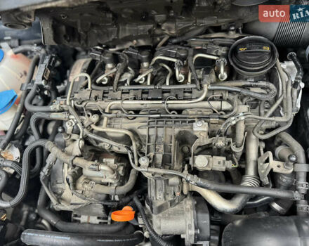 Синій Фольксваген Туран, об'ємом двигуна 1.6 л та пробігом 286 тис. км за 10600 $, фото 11 на Automoto.ua