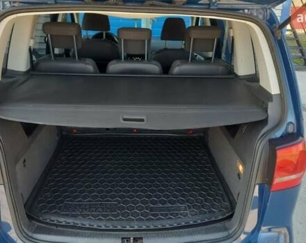 Синий Фольксваген Туран, объемом двигателя 1.97 л и пробегом 338 тыс. км за 10000 $, фото 22 на Automoto.ua