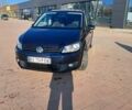Синий Фольксваген Туран, объемом двигателя 1.6 л и пробегом 284 тыс. км за 9500 $, фото 3 на Automoto.ua