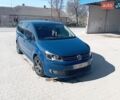 Синій Фольксваген Туран, об'ємом двигуна 1.6 л та пробігом 267 тис. км за 10500 $, фото 1 на Automoto.ua