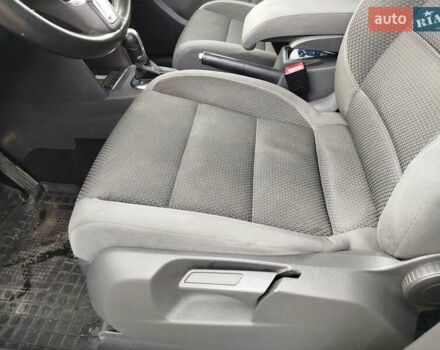 Синий Фольксваген Туран, объемом двигателя 2 л и пробегом 292 тыс. км за 11700 $, фото 18 на Automoto.ua