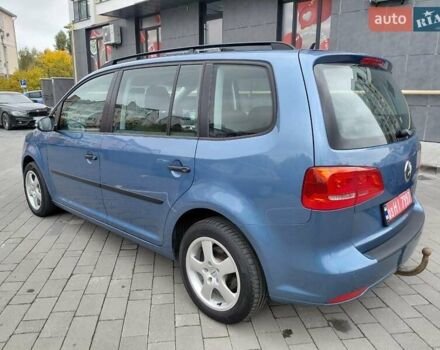Синій Фольксваген Туран, об'ємом двигуна 1.6 л та пробігом 302 тис. км за 10300 $, фото 5 на Automoto.ua