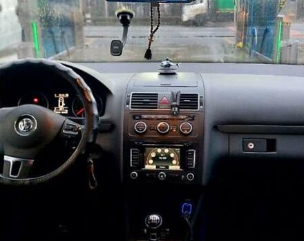 Синій Фольксваген Туран, об'ємом двигуна 1.6 л та пробігом 270 тис. км за 9200 $, фото 9 на Automoto.ua