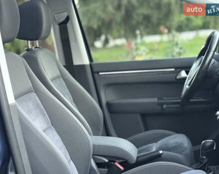 Синій Фольксваген Туран, об'ємом двигуна 1.4 л та пробігом 158 тис. км за 9750 $, фото 25 на Automoto.ua