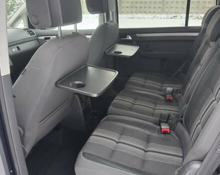 Синий Фольксваген Туран, объемом двигателя 2 л и пробегом 248 тыс. км за 12700 $, фото 24 на Automoto.ua