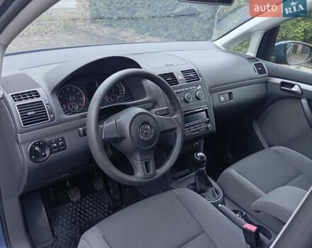 Синий Фольксваген Туран, объемом двигателя 1.2 л и пробегом 160 тыс. км за 7650 $, фото 30 на Automoto.ua