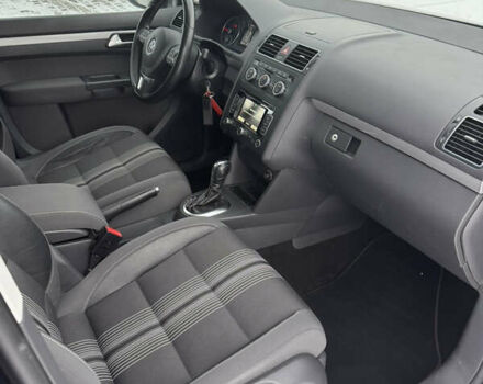 Синий Фольксваген Туран, объемом двигателя 2 л и пробегом 248 тыс. км за 12700 $, фото 38 на Automoto.ua