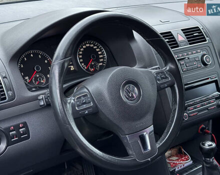 Синій Фольксваген Туран, об'ємом двигуна 1.39 л та пробігом 203 тис. км за 8999 $, фото 15 на Automoto.ua