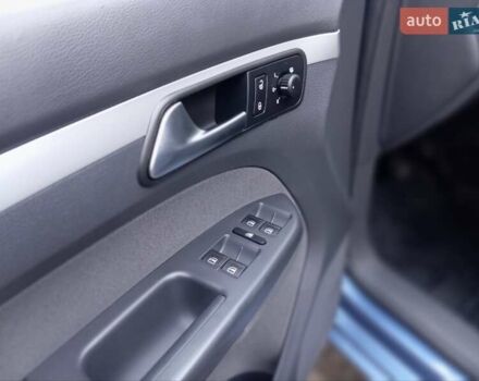 Синий Фольксваген Туран, объемом двигателя 1.2 л и пробегом 160 тыс. км за 7650 $, фото 25 на Automoto.ua