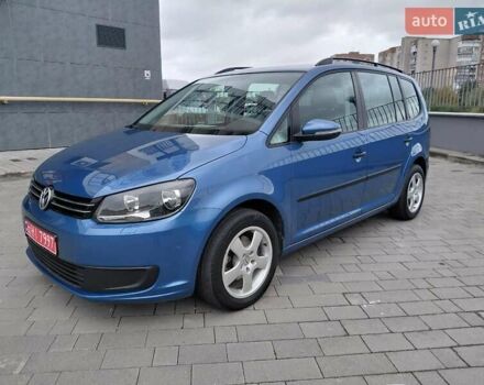 Синій Фольксваген Туран, об'ємом двигуна 1.6 л та пробігом 302 тис. км за 10300 $, фото 1 на Automoto.ua