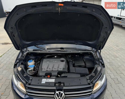 Синий Фольксваген Туран, объемом двигателя 2 л и пробегом 278 тыс. км за 11600 $, фото 30 на Automoto.ua