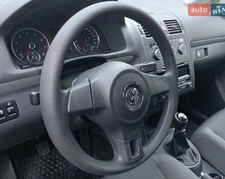 Синий Фольксваген Туран, объемом двигателя 1.2 л и пробегом 160 тыс. км за 7650 $, фото 31 на Automoto.ua