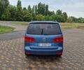 Синій Фольксваген Туран, об'ємом двигуна 1.2 л та пробігом 261 тис. км за 7500 $, фото 4 на Automoto.ua