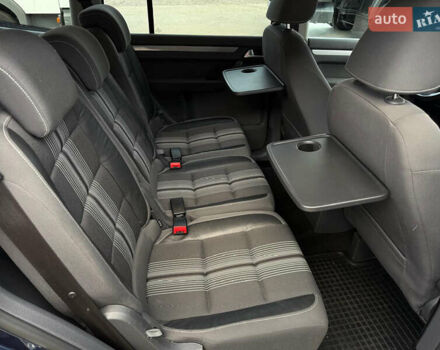 Синий Фольксваген Туран, объемом двигателя 2 л и пробегом 278 тыс. км за 11600 $, фото 15 на Automoto.ua