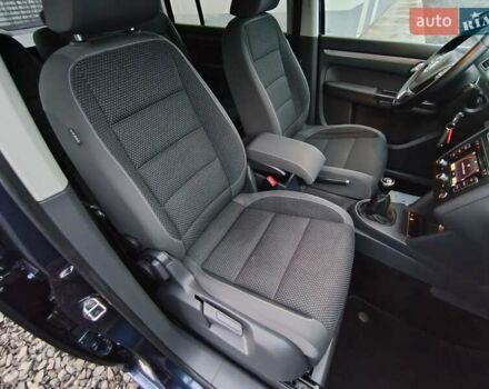 Синий Фольксваген Туран, объемом двигателя 2 л и пробегом 289 тыс. км за 11999 $, фото 24 на Automoto.ua