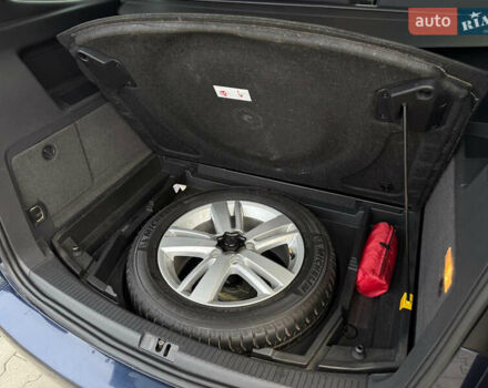 Синий Фольксваген Туран, объемом двигателя 2 л и пробегом 278 тыс. км за 11600 $, фото 8 на Automoto.ua