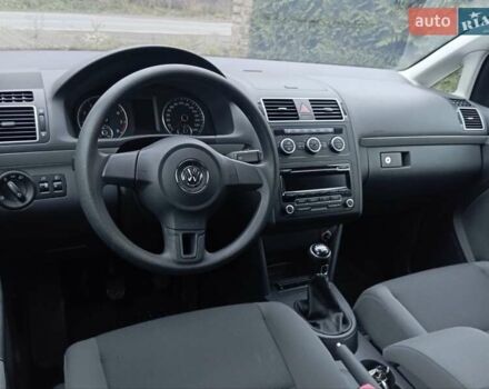 Синий Фольксваген Туран, объемом двигателя 1.2 л и пробегом 160 тыс. км за 7650 $, фото 28 на Automoto.ua